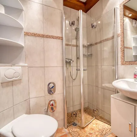 - Haus Q, App 0q0508